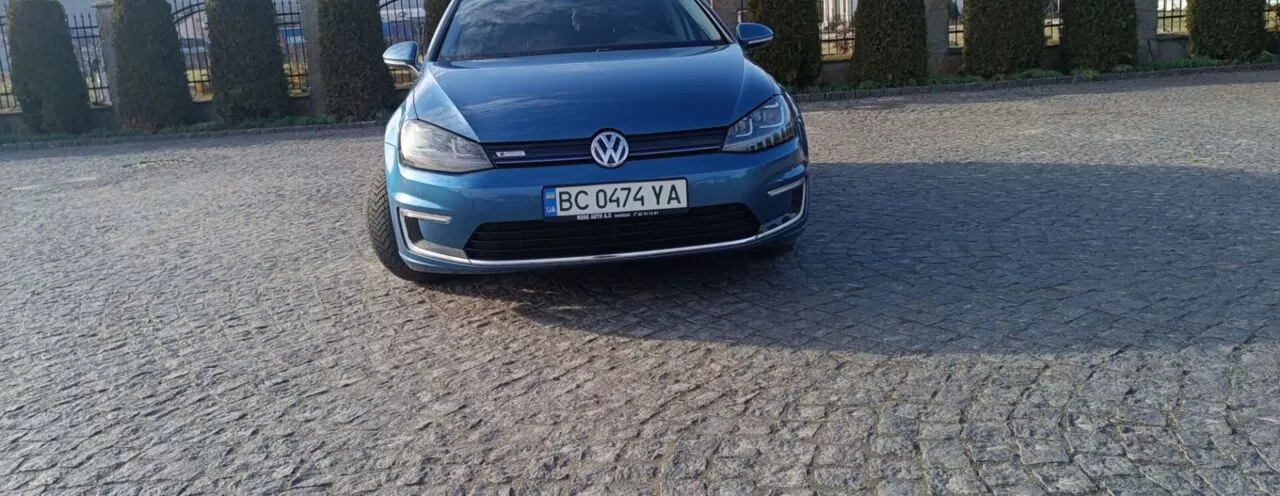 Volkswagen e-Golf  24 kWh 2015111