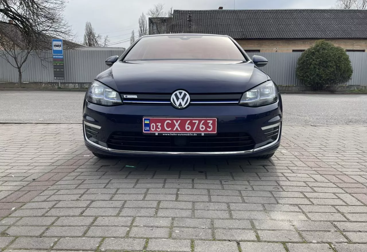 Volkswagen e-Golf  201911