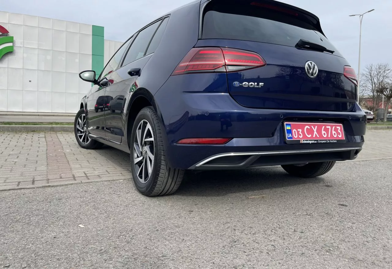 Volkswagen e-Golf  2019101