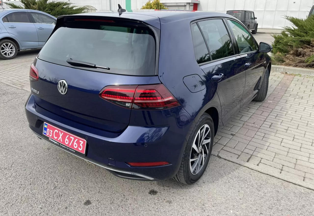 Volkswagen e-Golf  2019131