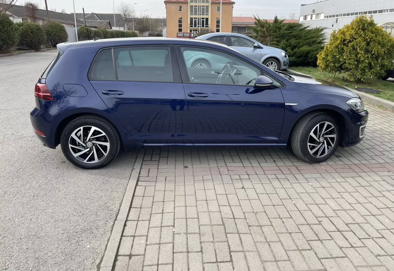 Volkswagen e-Golf  2019161