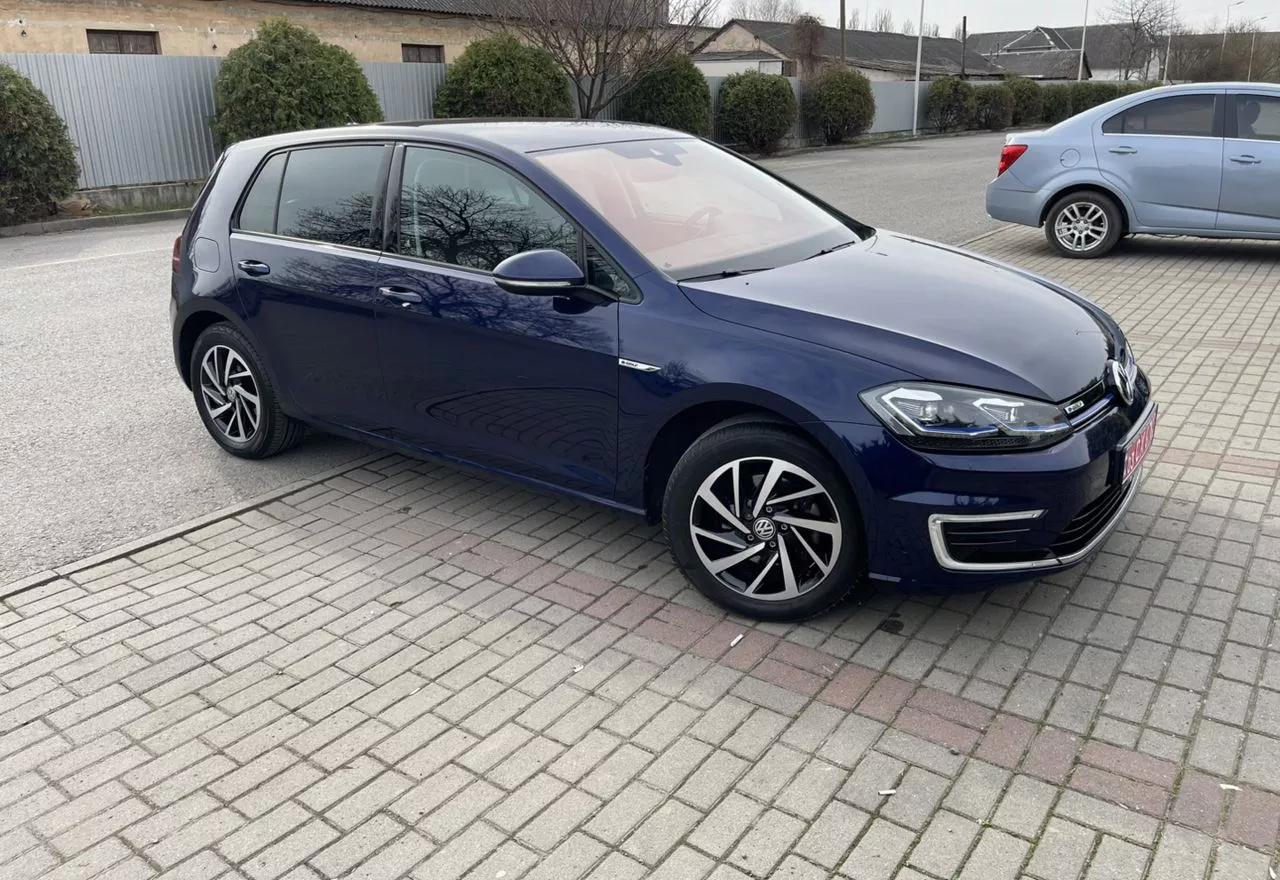 Volkswagen e-Golf  2019181