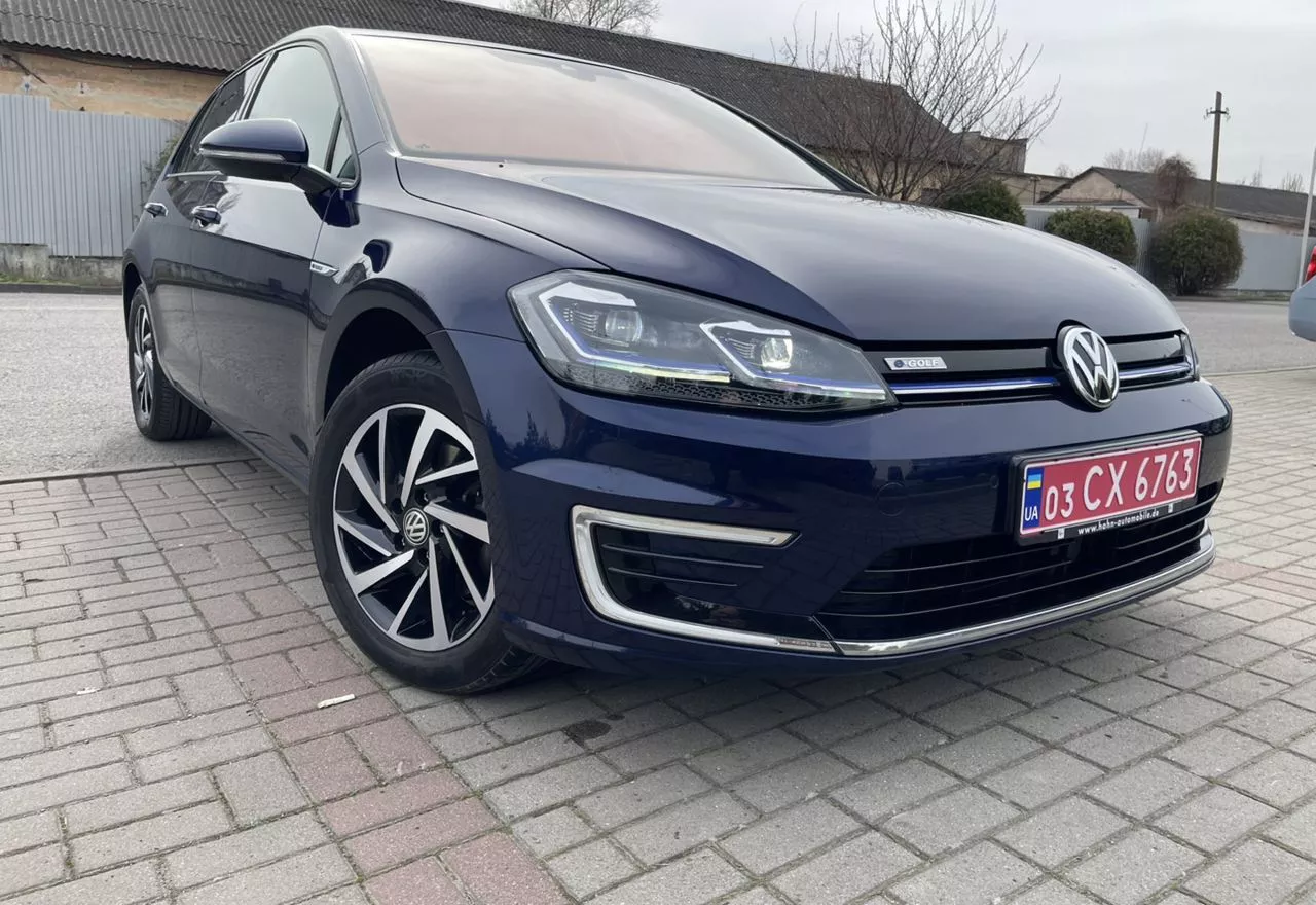 Volkswagen e-Golf  2019211