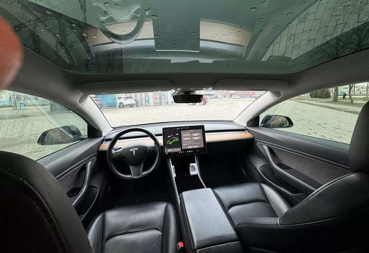 Tesla Model 3  201911