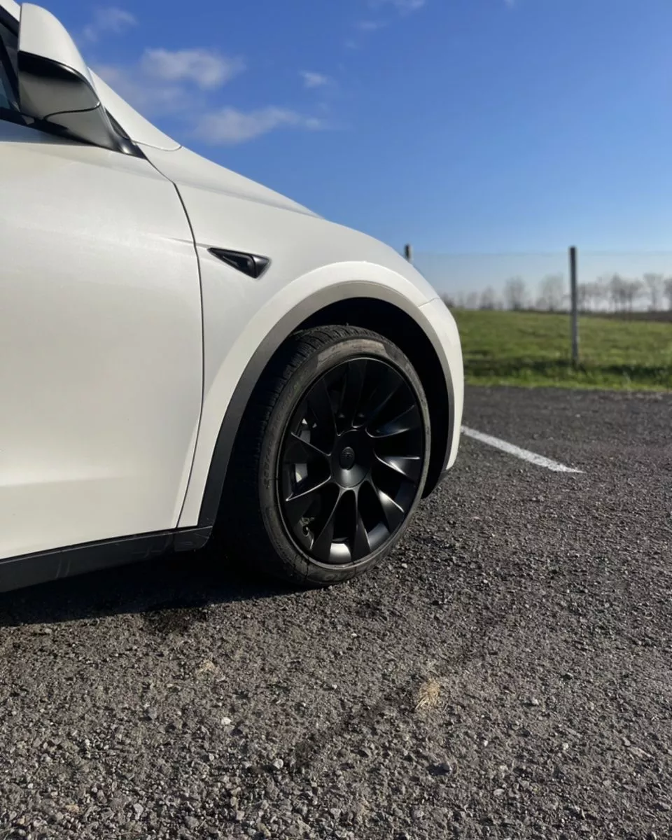 Tesla Model Y  80.5 kWh 2022131