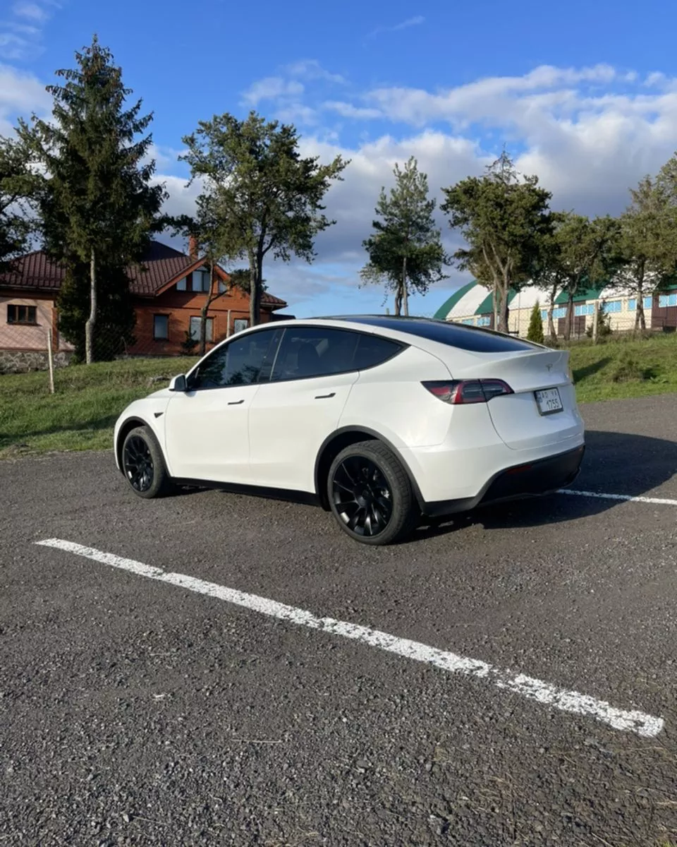 Tesla Model Y  80.5 kWh 2022141