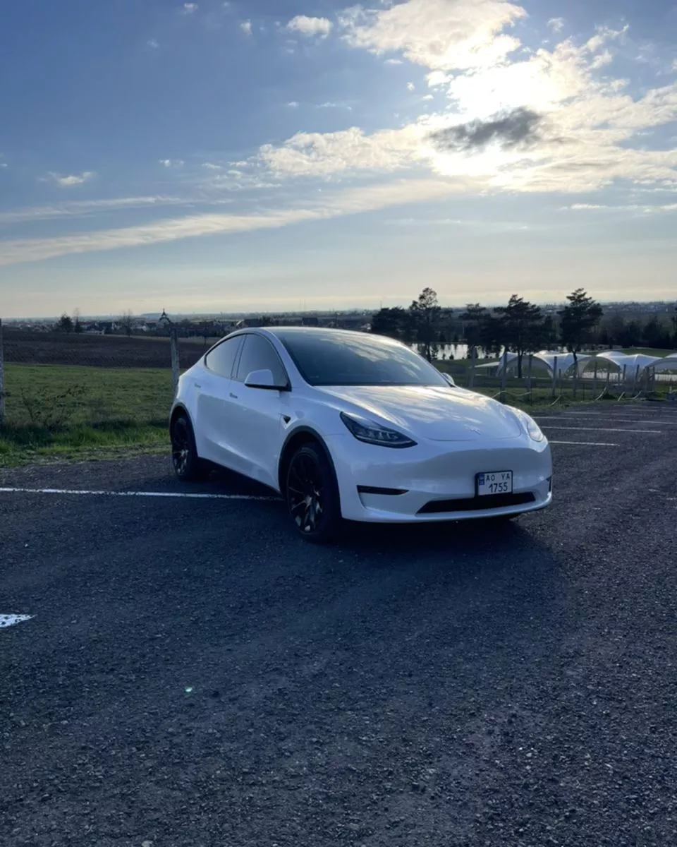 Tesla Model Y  80.5 kWh 2022211