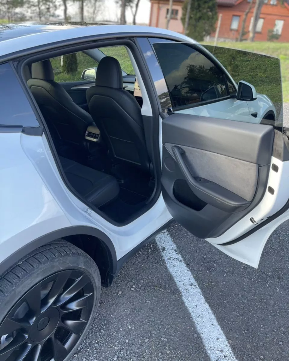 Tesla Model Y  80.5 kWh 2022251