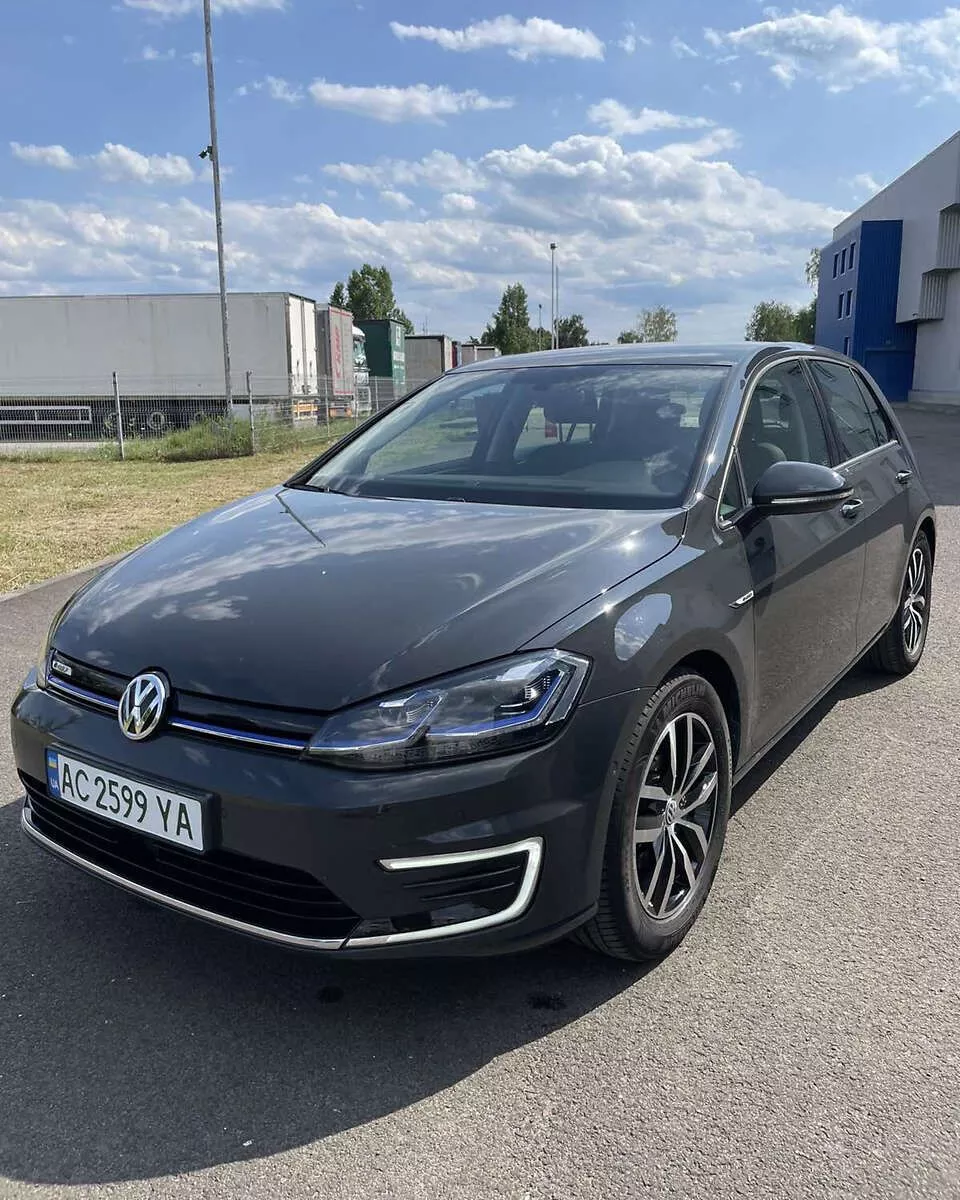 Volkswagen e-Golf  201861