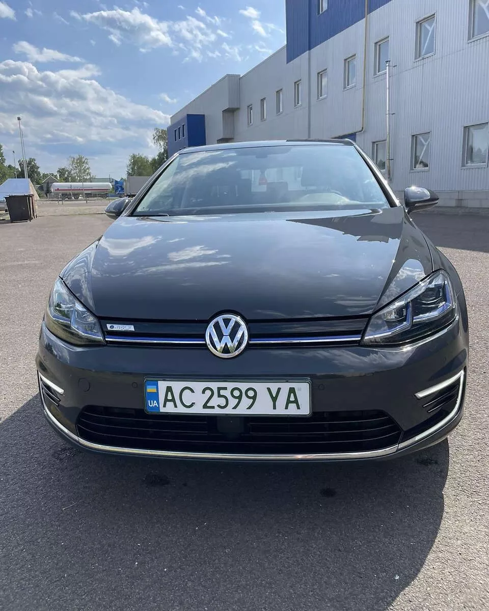 Volkswagen e-Golf  201871