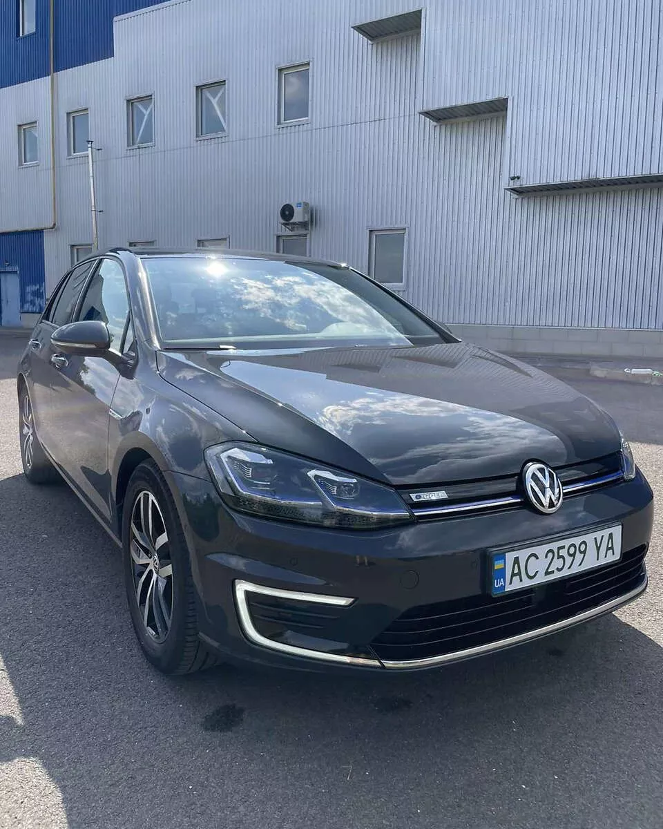 Volkswagen e-Golf  201881