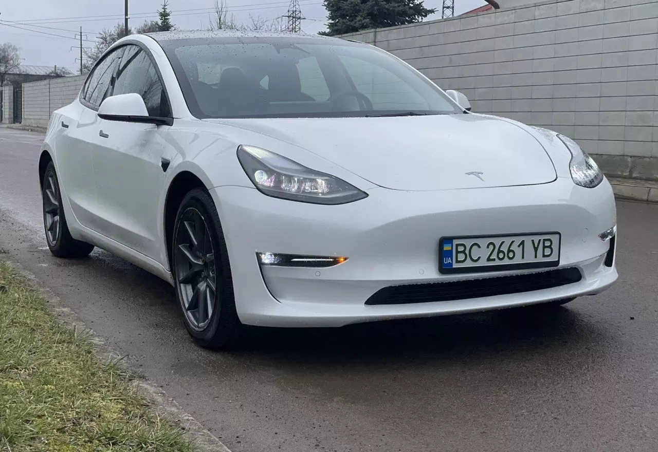 Tesla Model 3  80.5 kWh 202161