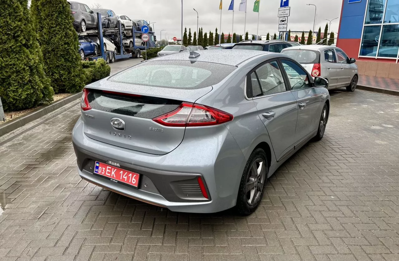 Hyundai Ioniq  88 kWh 2017221