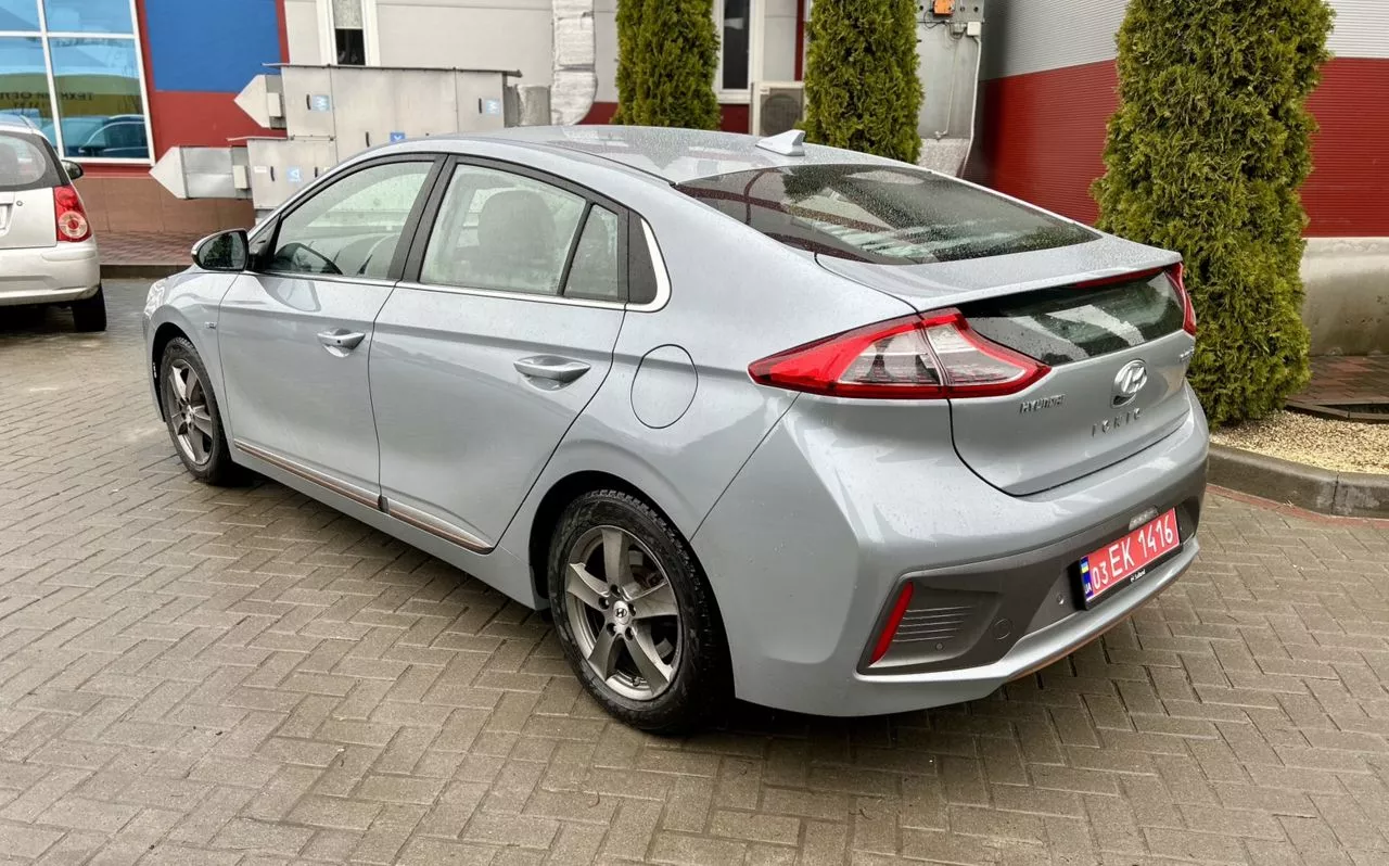 Hyundai Ioniq  88 kWh 2017241