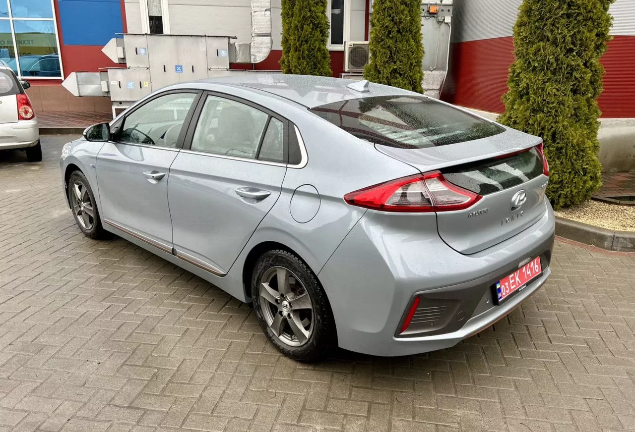 Hyundai Ioniq  88 kWh 2017251