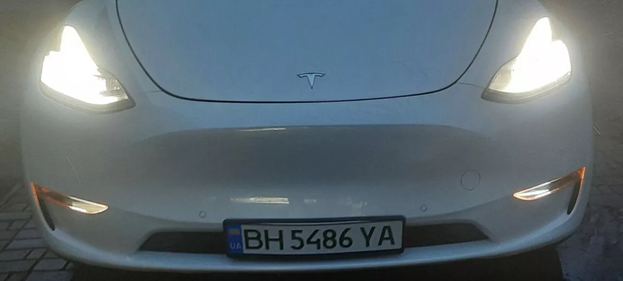 Tesla Model Y  80.5 kWh 2022111