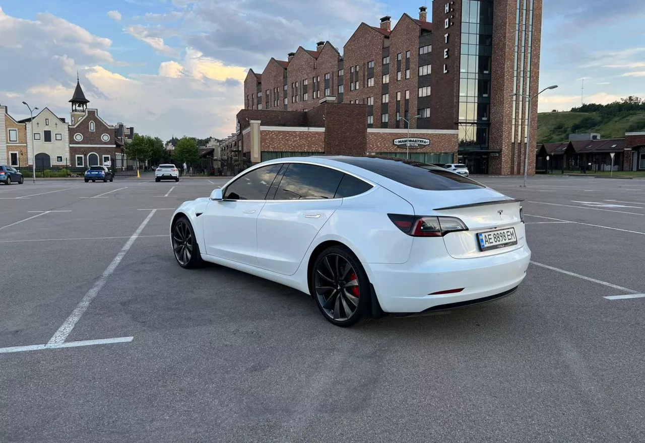 Tesla Model 3  75 kWh 201921