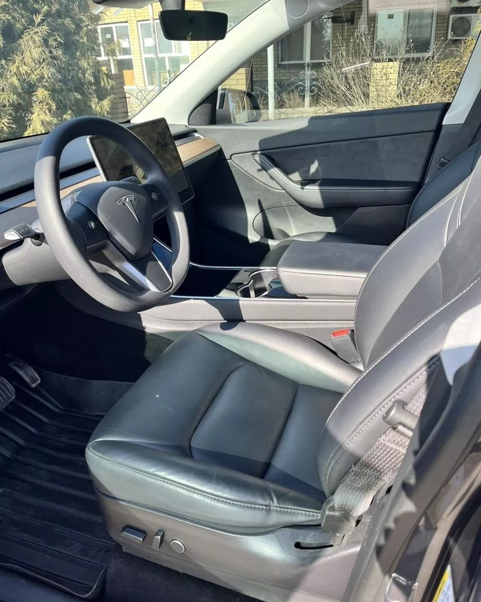 Tesla Model Y  75 kWh 202171