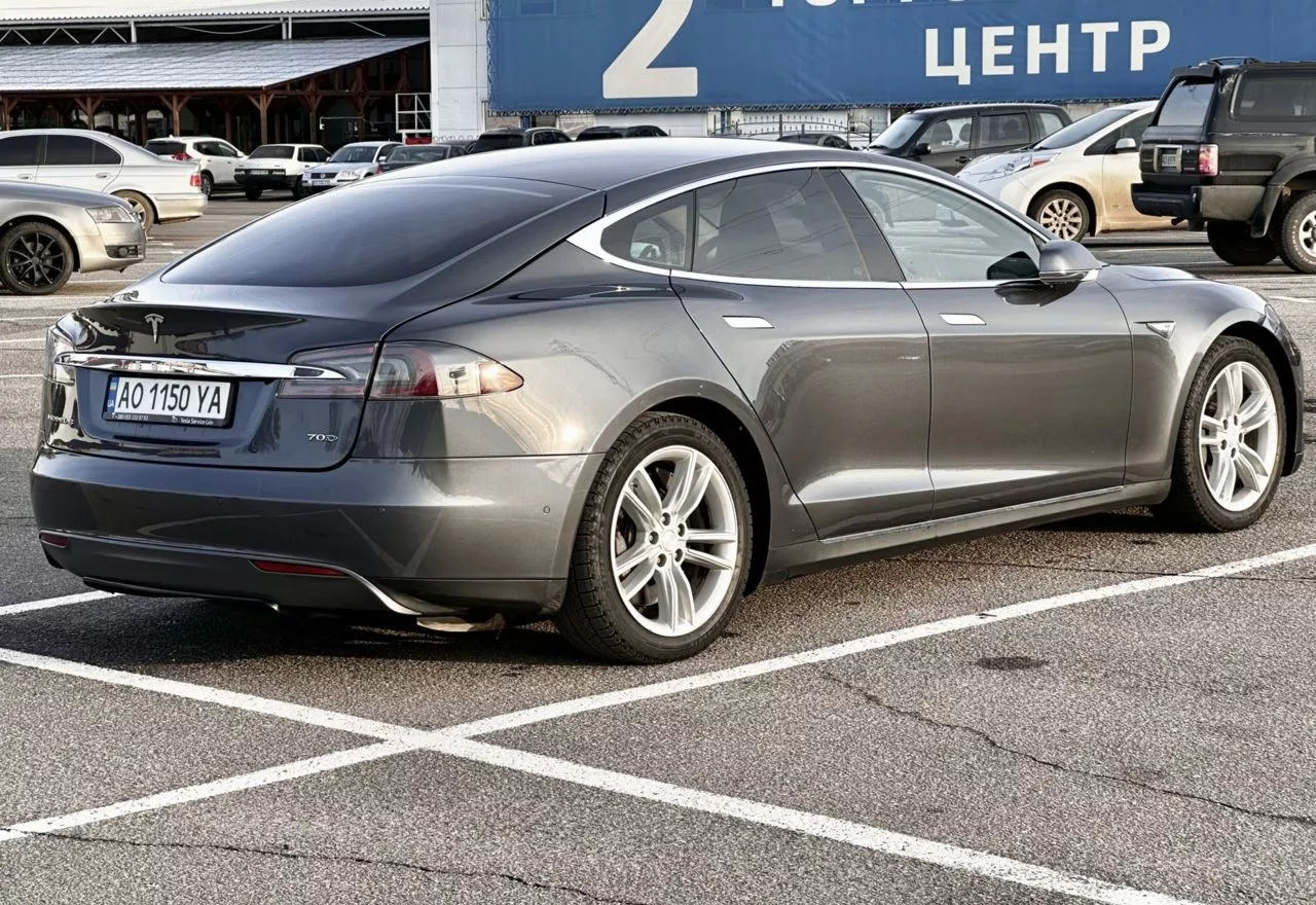 Tesla Model S  70 kWh 201541