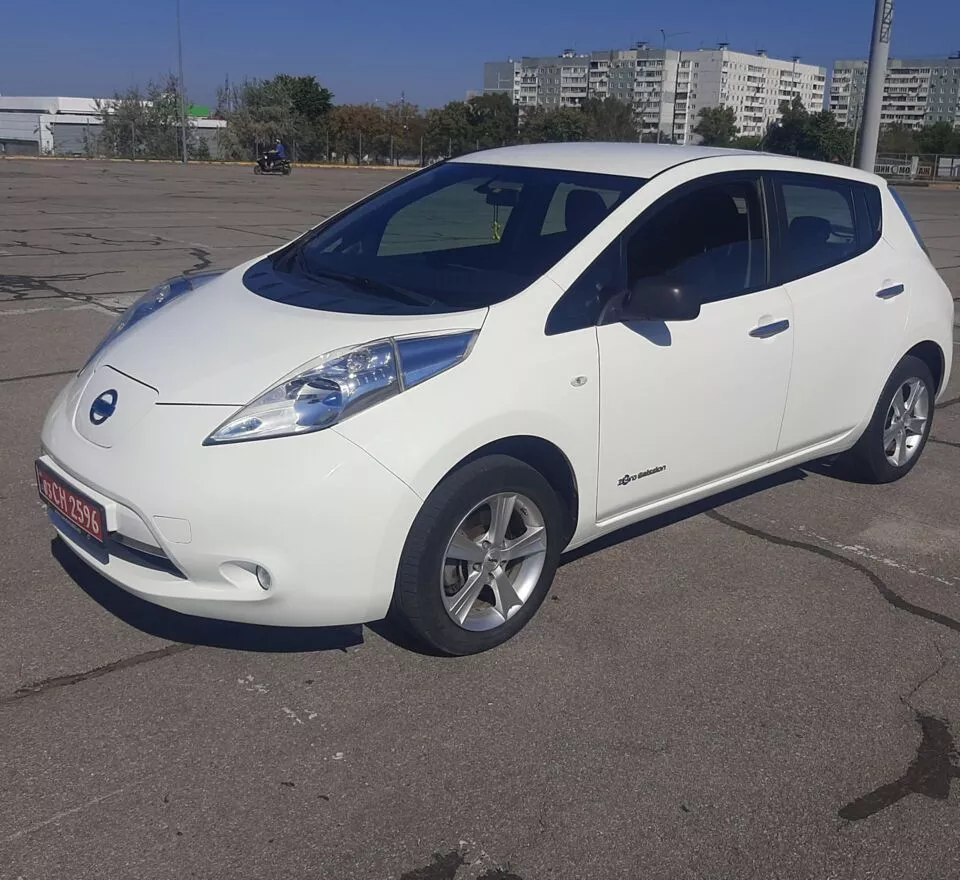 Nissan Leaf  24 kWh 201301