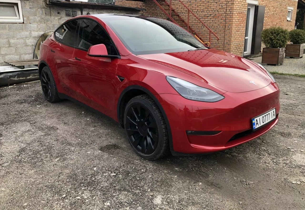 Tesla Model Y 