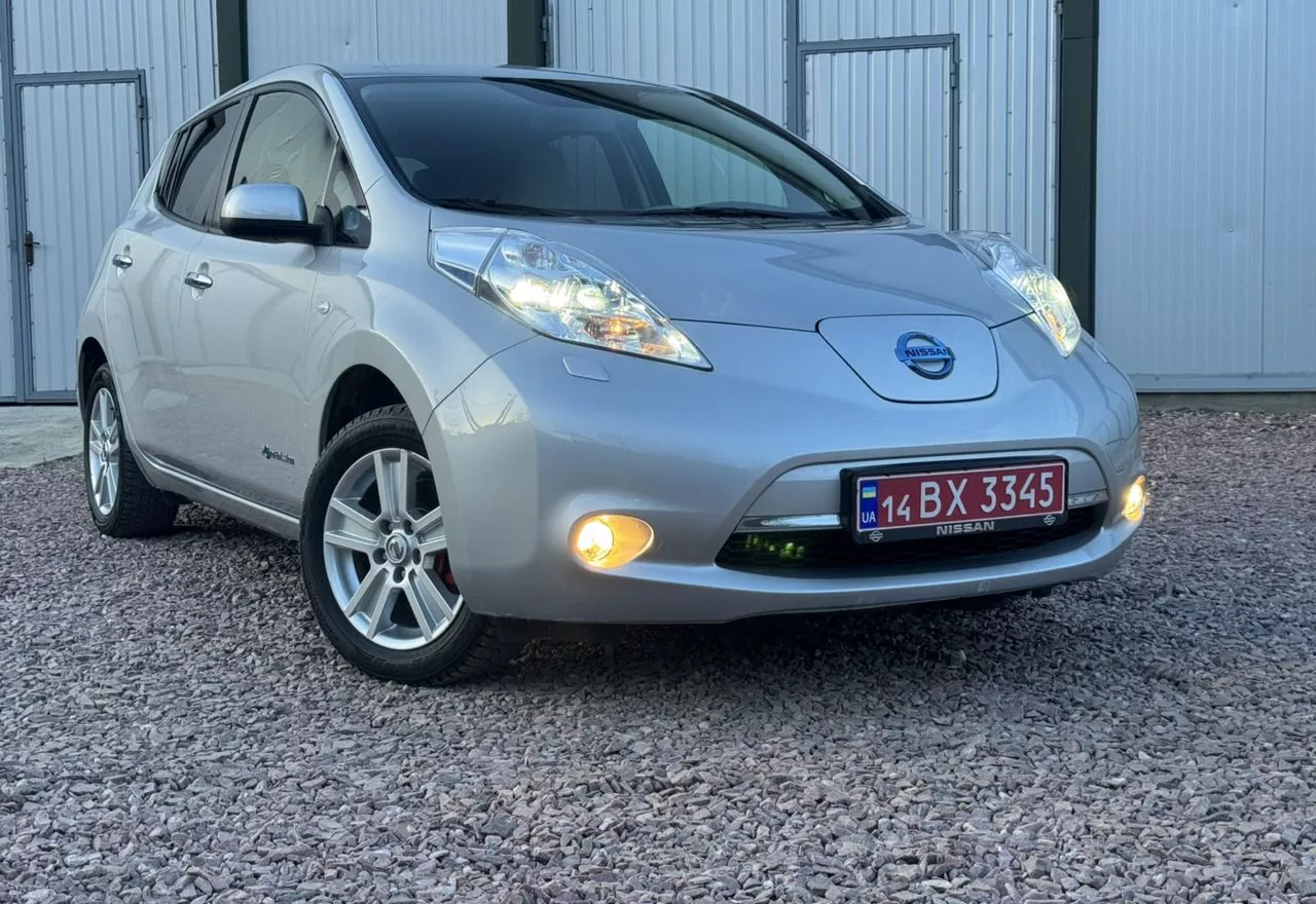 Nissan Leaf  24 kWh 201201