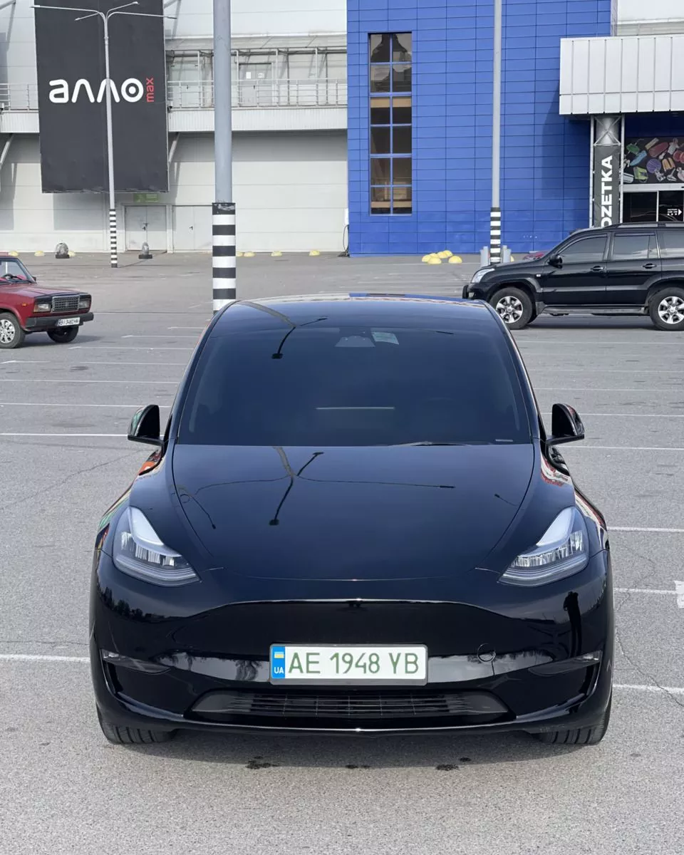 Tesla Model Y  80.5 kWh 2023231