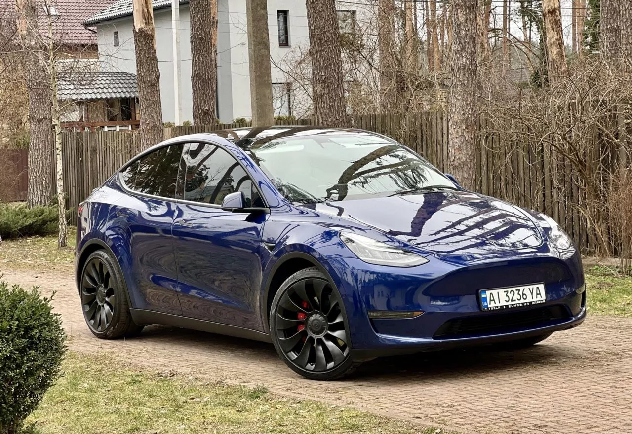 Tesla Model Y 