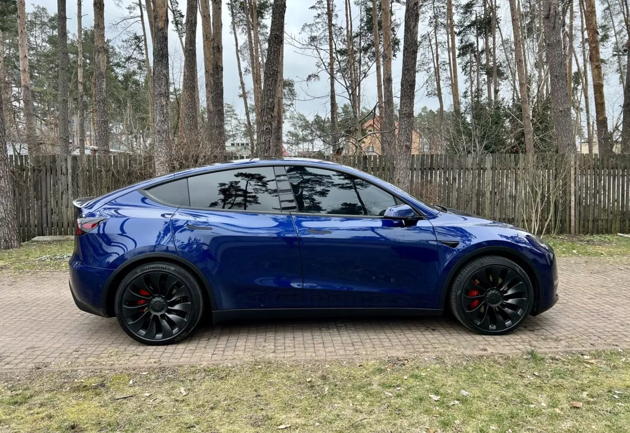 Tesla Model Y  80.5 kWh 2020171