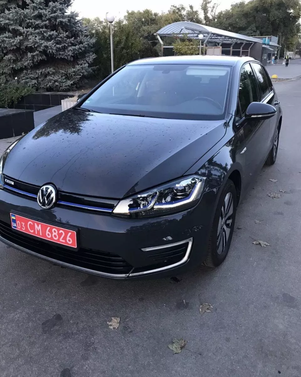 Volkswagen e-Golf  2020131