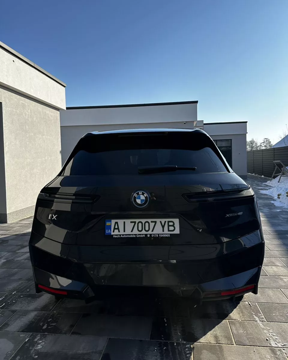 BMW iX  76.6 kWh 202241