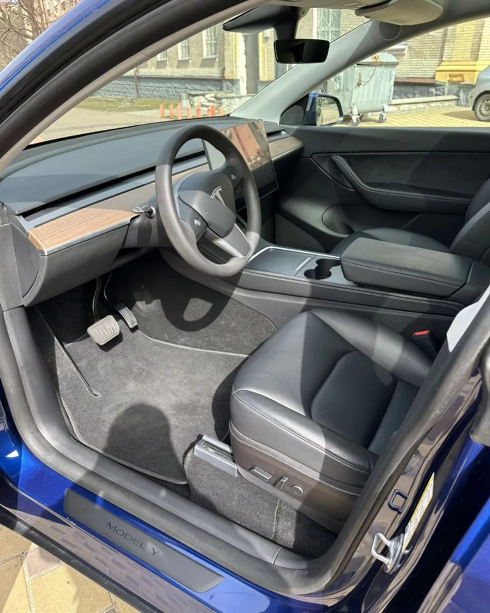 Tesla Model Y  75 kWh 2021161