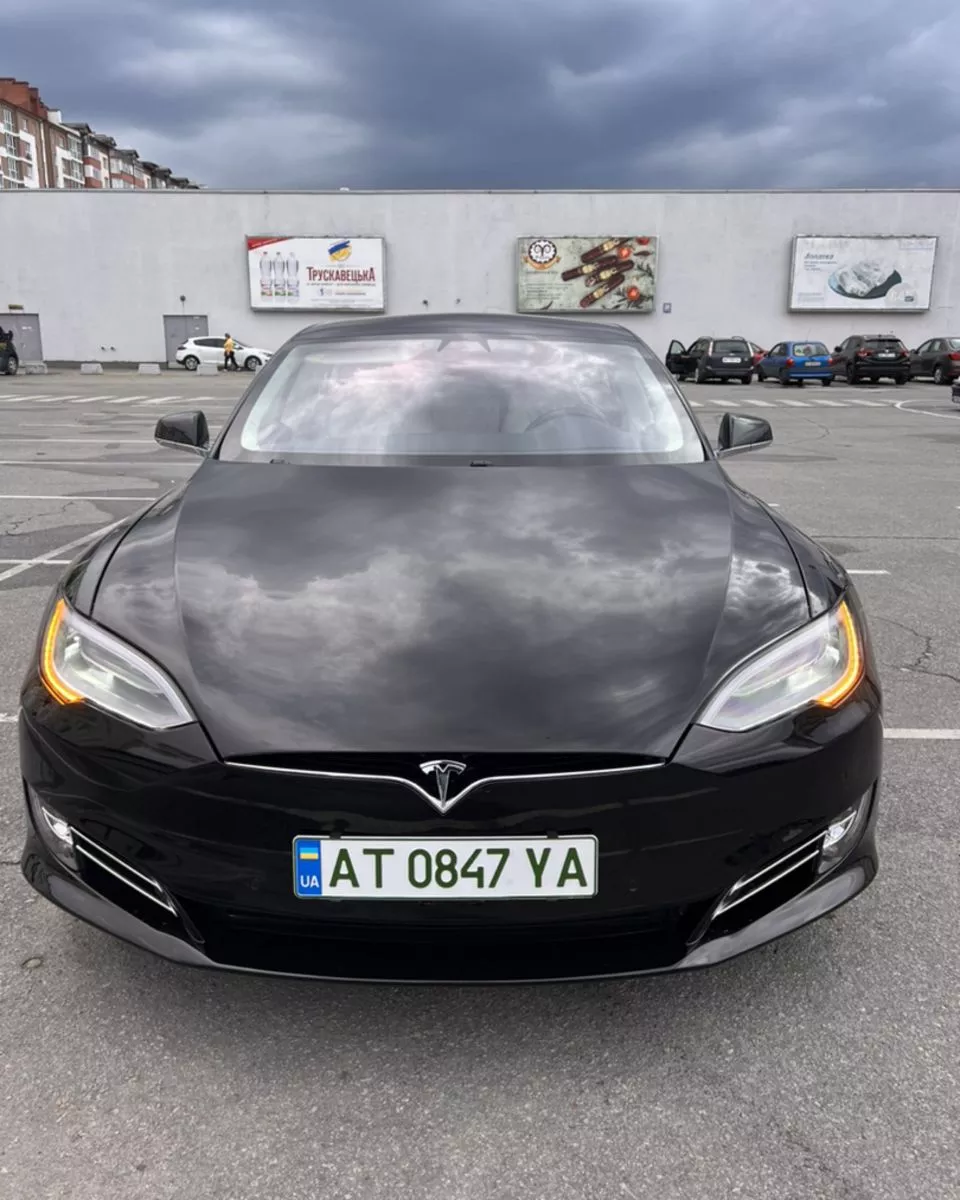 Tesla Model S  90 kWh 201731