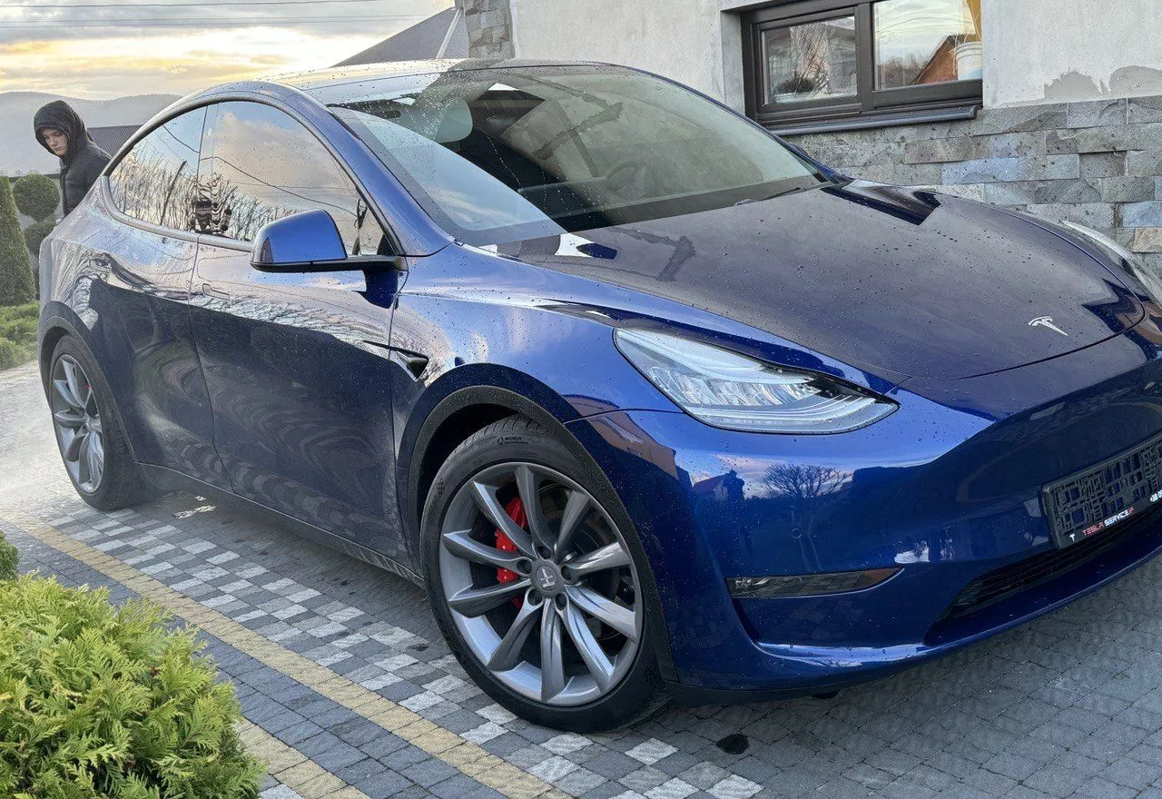 Tesla Model Y  75 kWh 202061