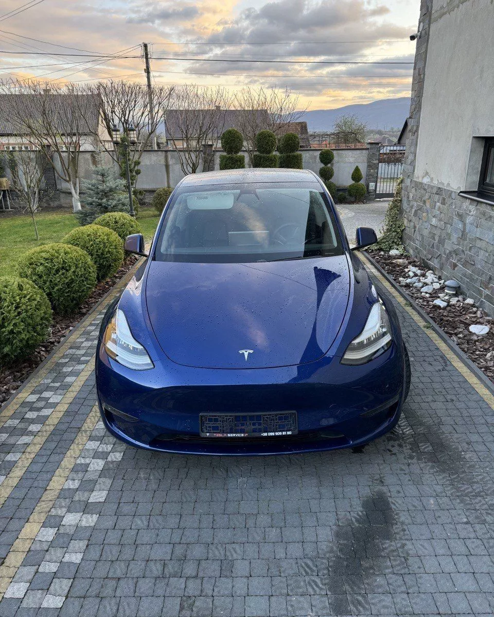 Tesla Model Y  75 kWh 2020131