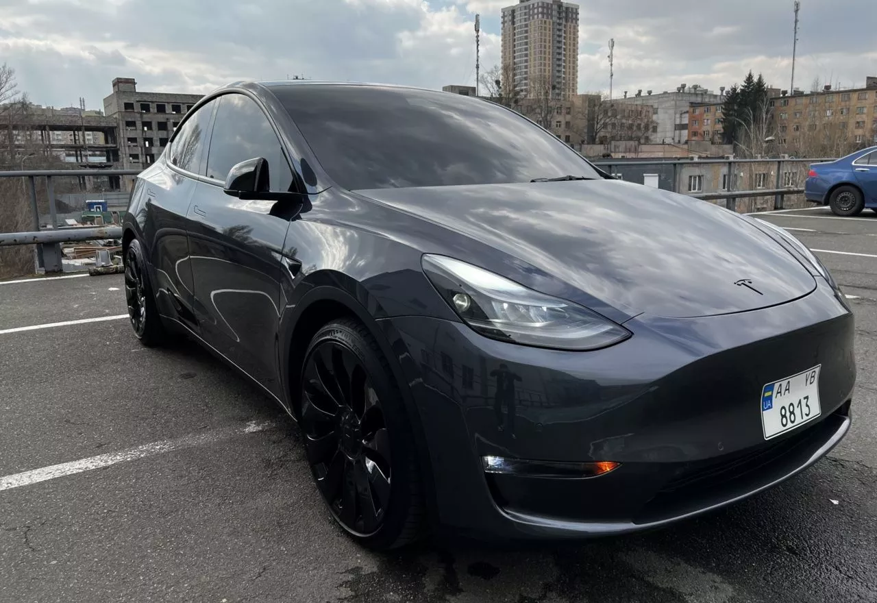 Tesla Model Y  82 kWh 202221