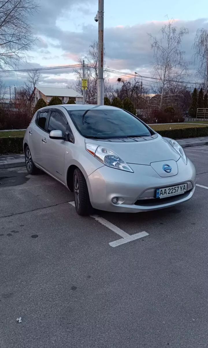 Nissan Leaf  24 kWh 201321