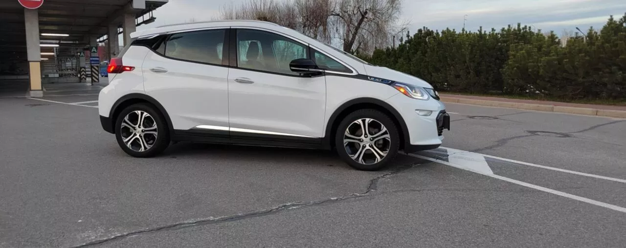 Chevrolet Bolt EV 