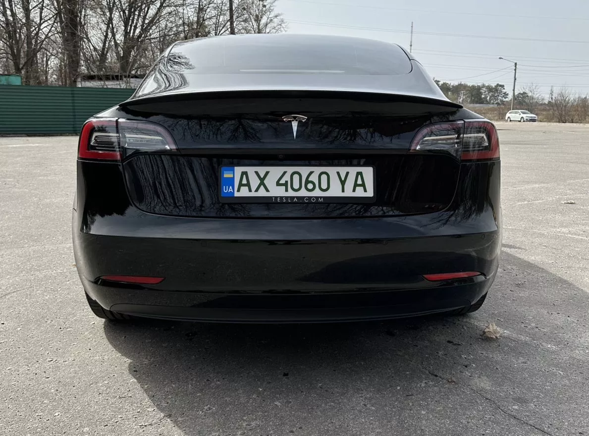 Tesla Model 3  202231