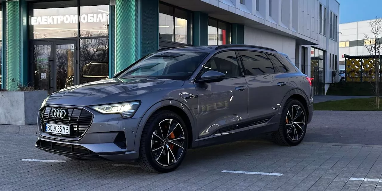 Audi E-tron  71 kWh 2020181