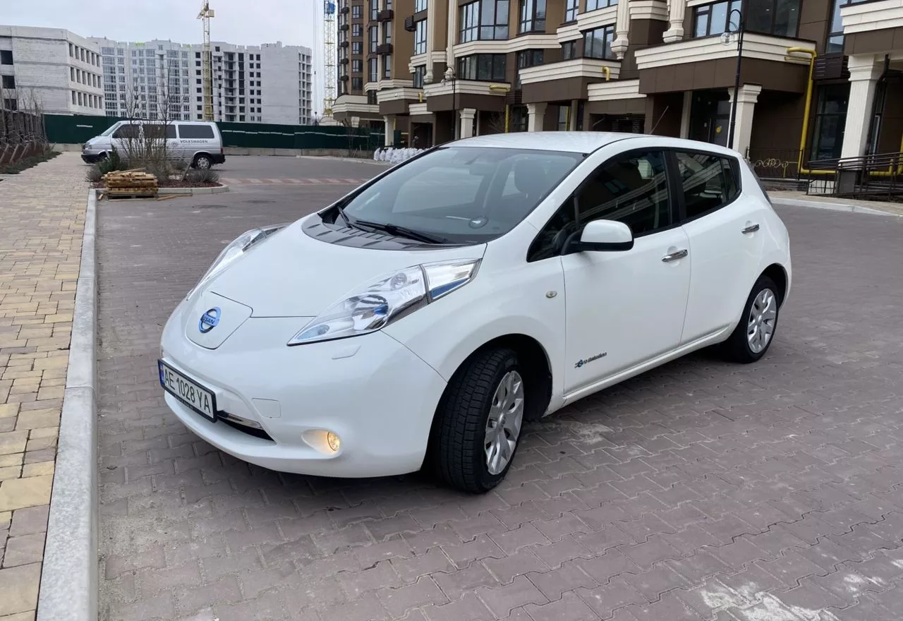 Nissan Leaf  24 kWh 201301