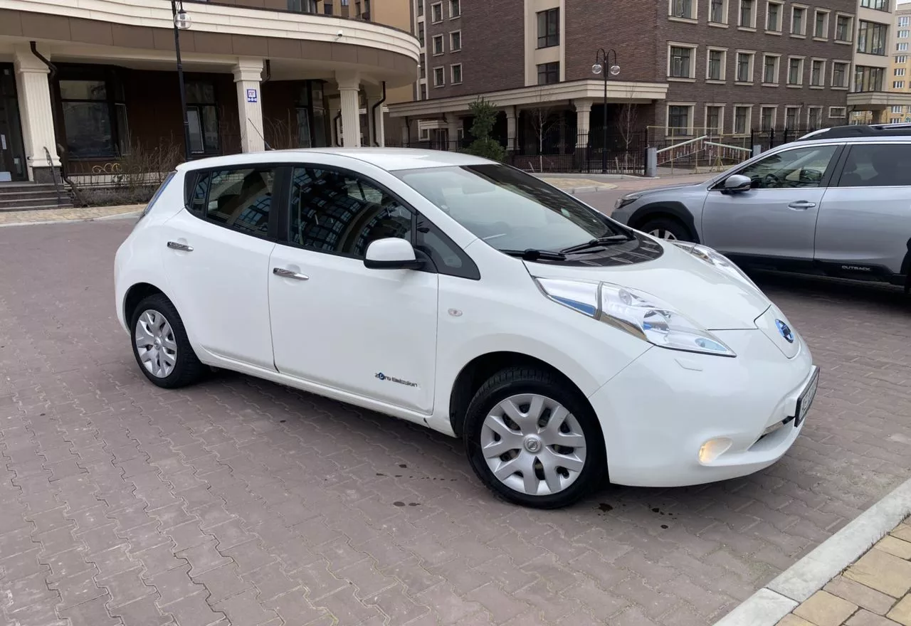 Nissan Leaf  24 kWh 201321