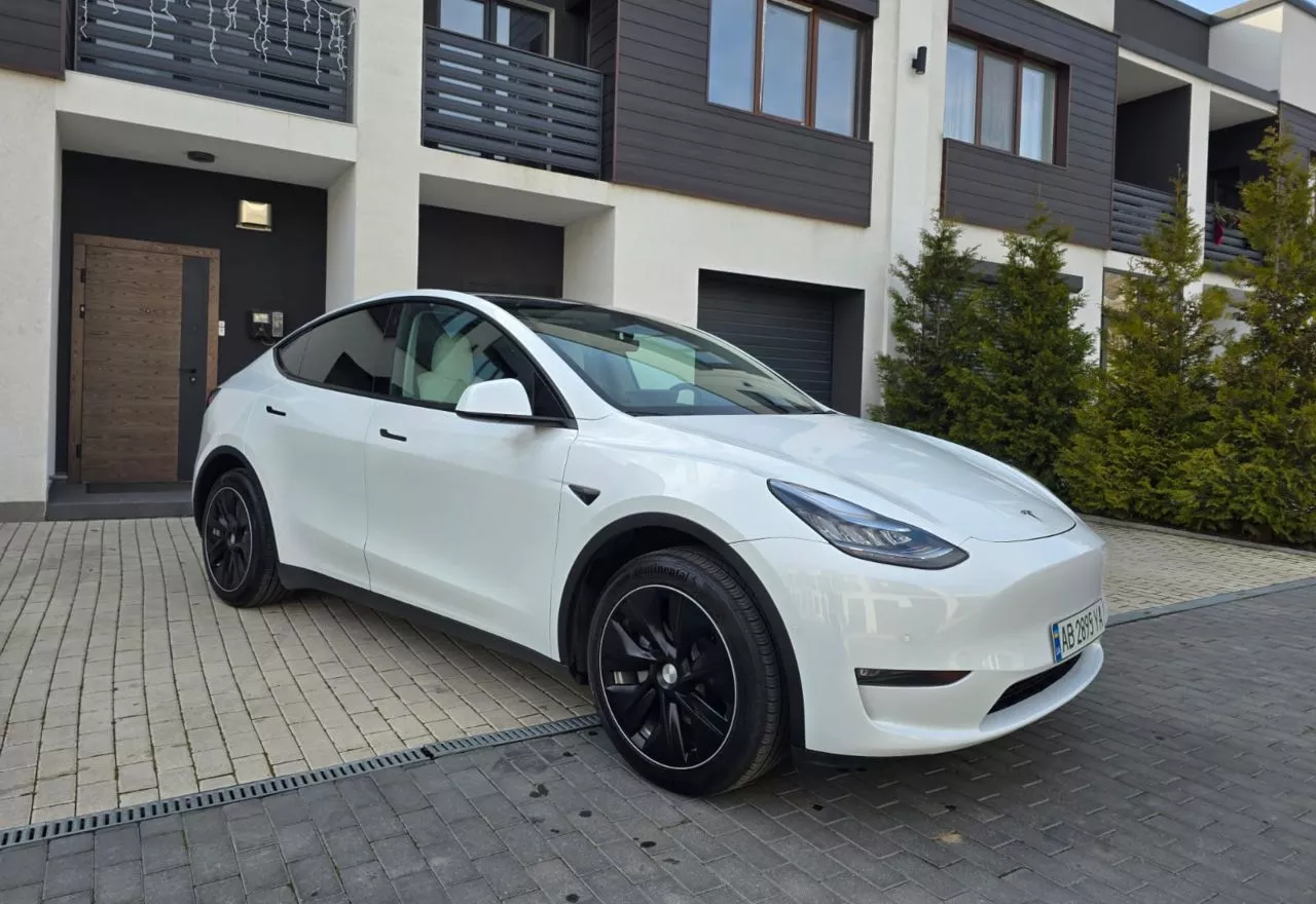 Tesla Model Y  202111