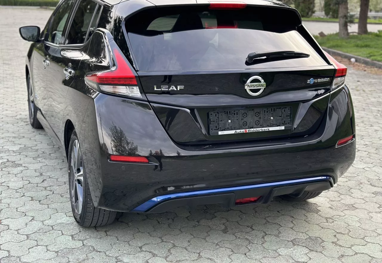 Nissan Leaf  40 kWh 2018111