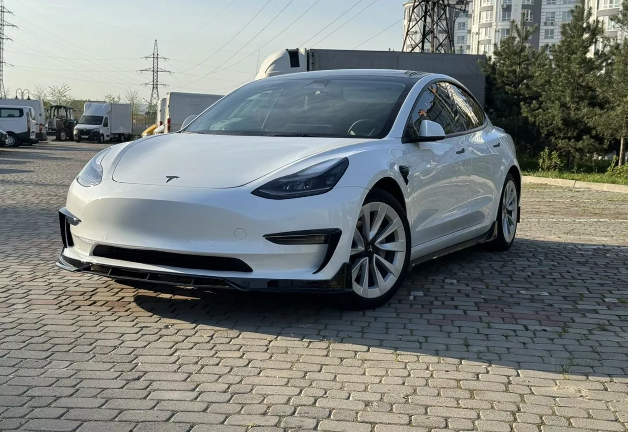 Tesla Model 3  82 kWh 2022121