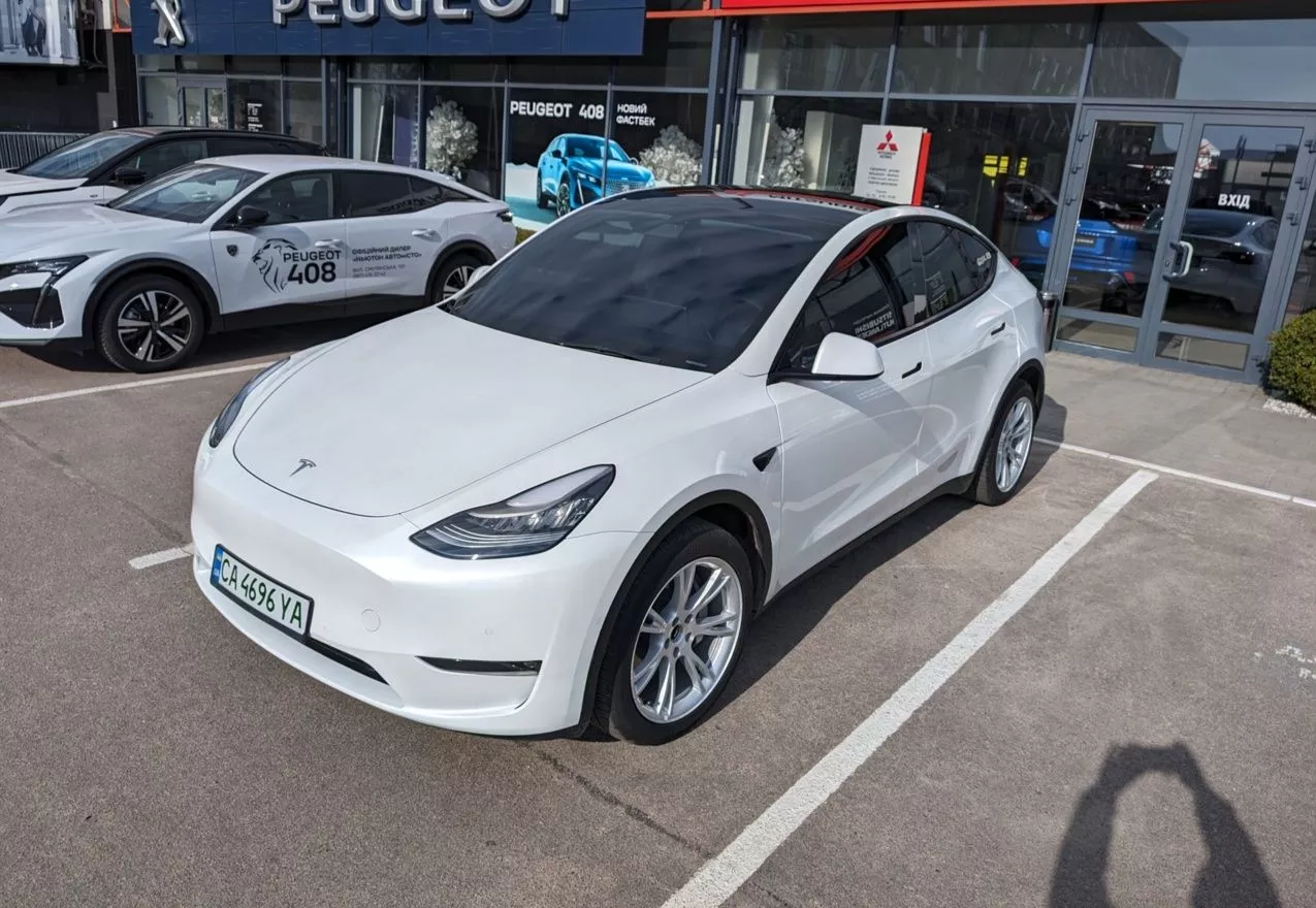 Tesla Model Y  65 kWh 202101