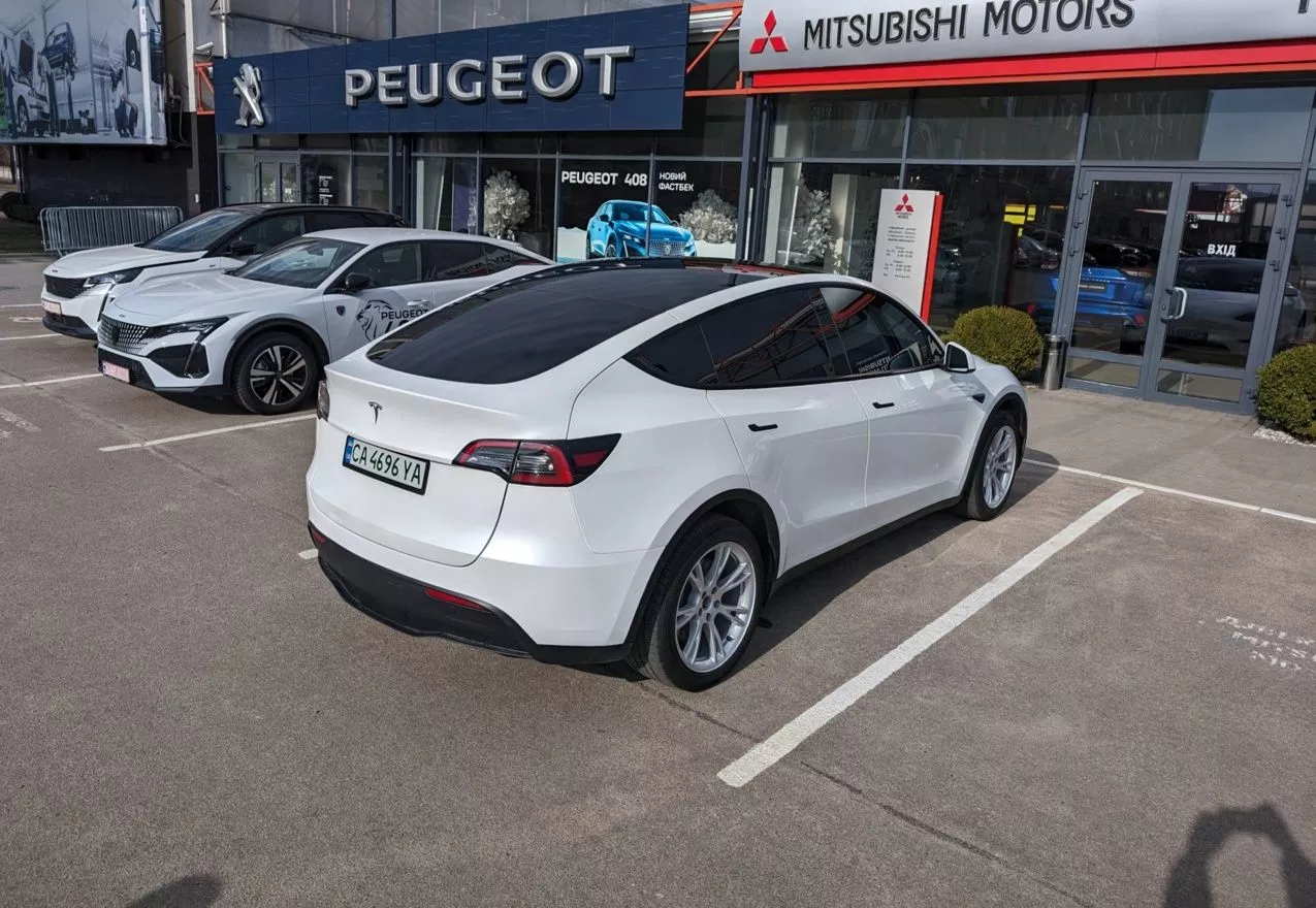 Tesla Model Y  65 kWh 202131