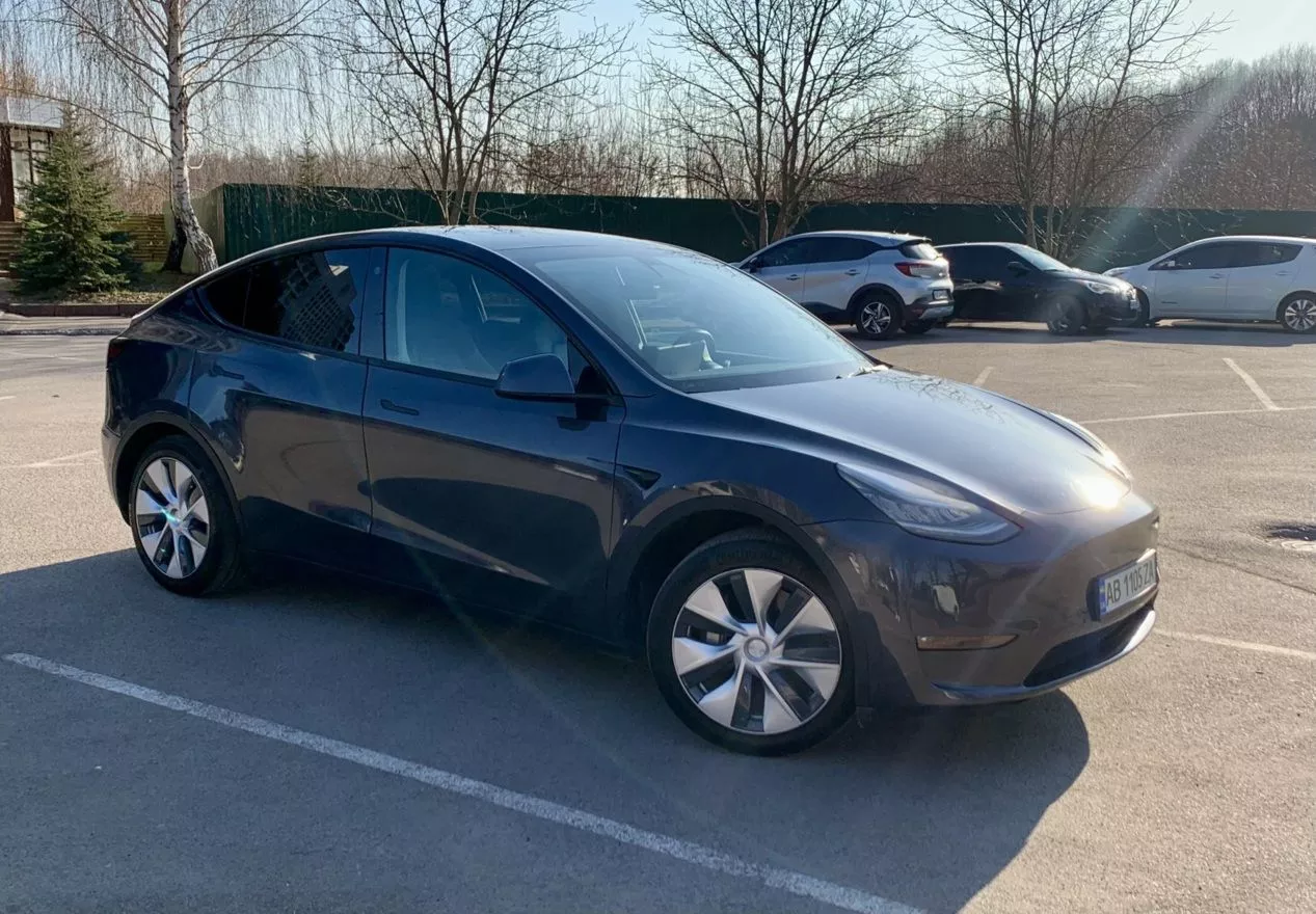 Tesla Model Y 