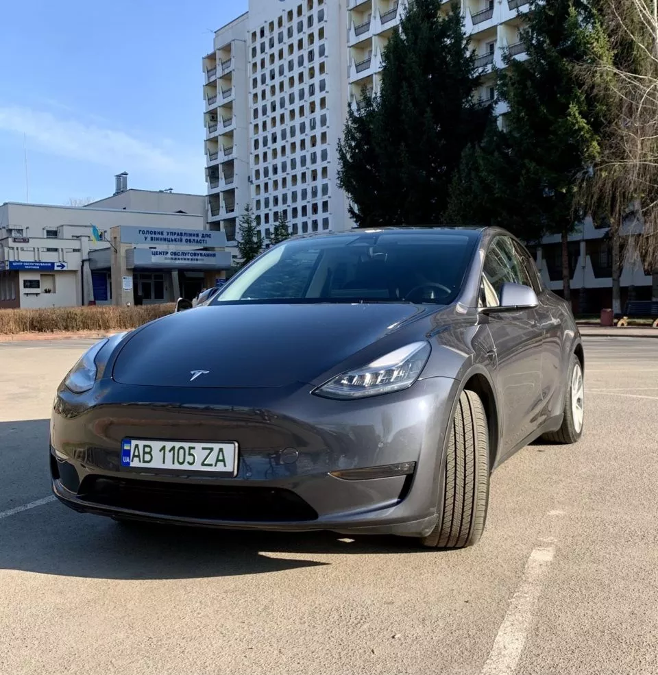 Tesla Model Y  65 kWh 2021141