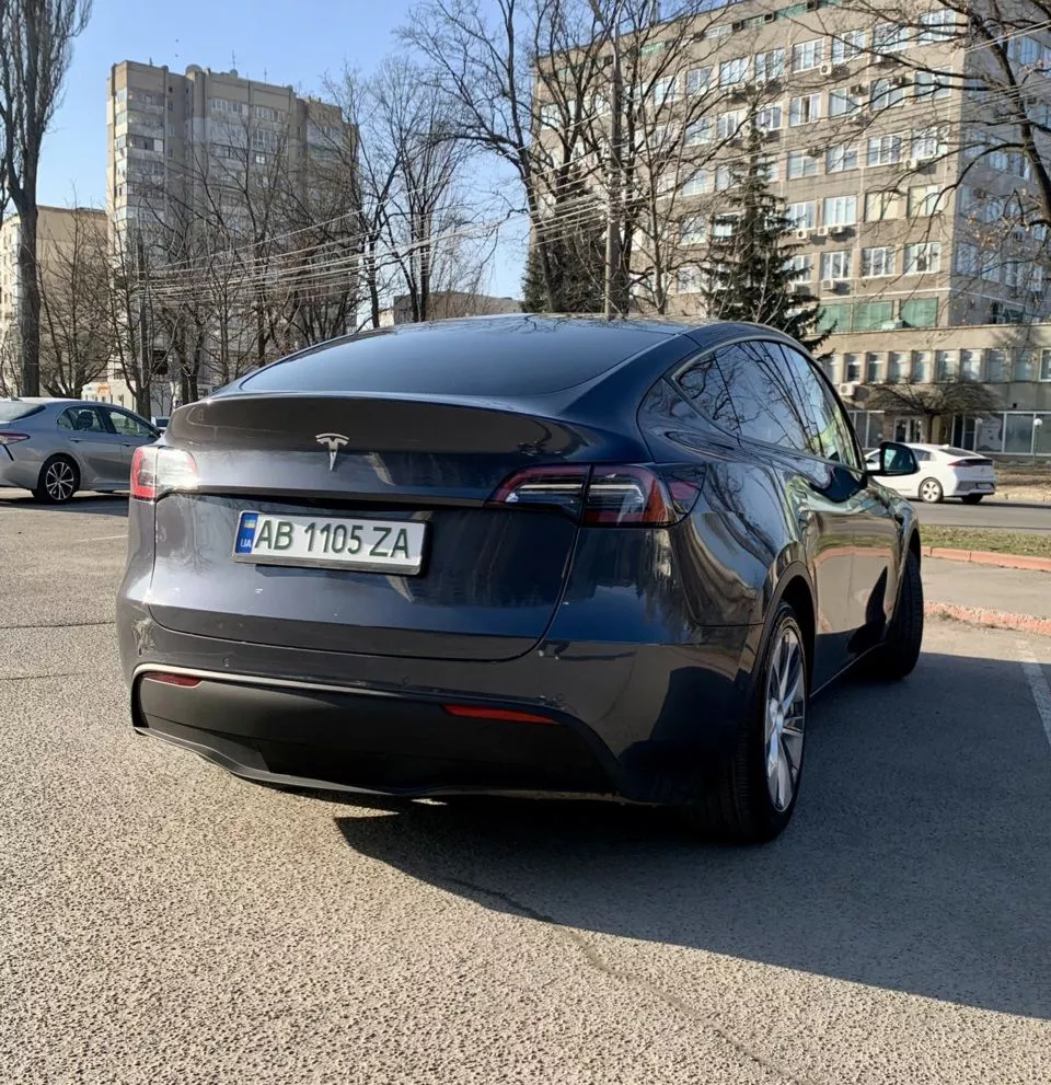 Tesla Model Y  65 kWh 2021181